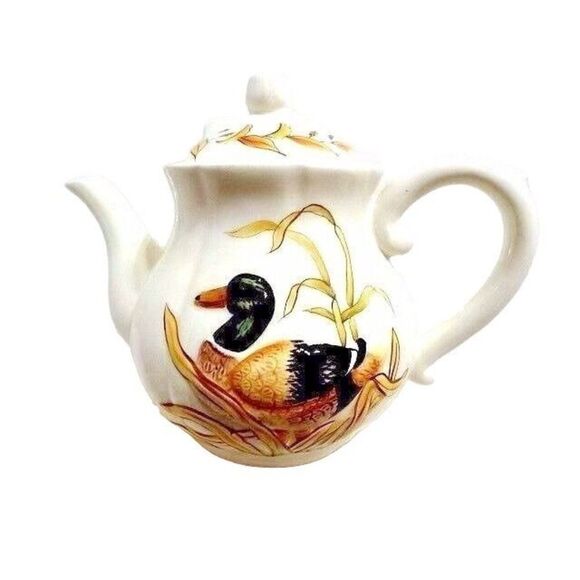 Mallard Duck in Reeds Ceramic Teapot Kitchen Lodge Cabin Tea Pot Pitcher Bird